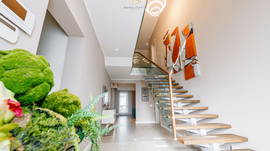 O Capodoperă Arhitecturală, Oferind Eleganță și Confort - Dumbravita - Poză 14