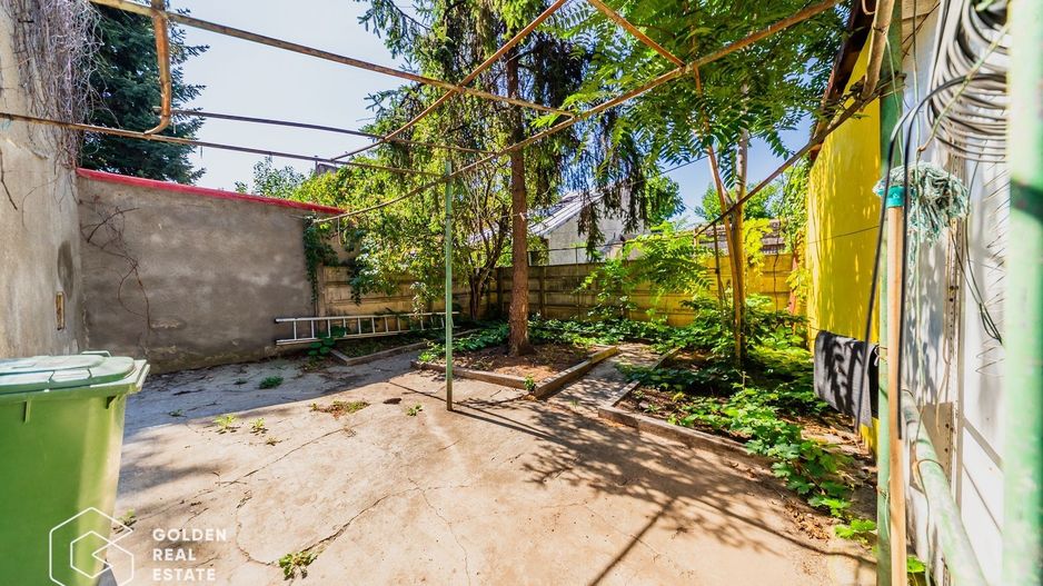 Casa individula cu 5 camere, zona central - Poză 25