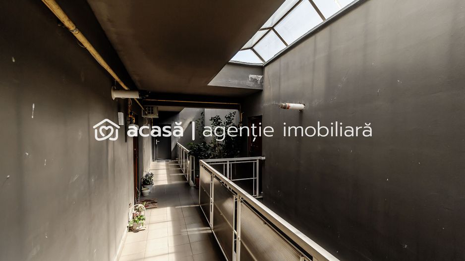 VANDUT Apartament cu 2 camere spațios si luminos - Poză 9