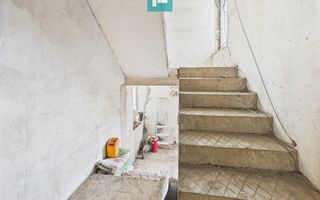 Vilă cu 8 camere în Săcălaz, zonă Centrală - Poză 16