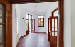 Casa individuala la 6 minute de Piata Unirii - Poză 11