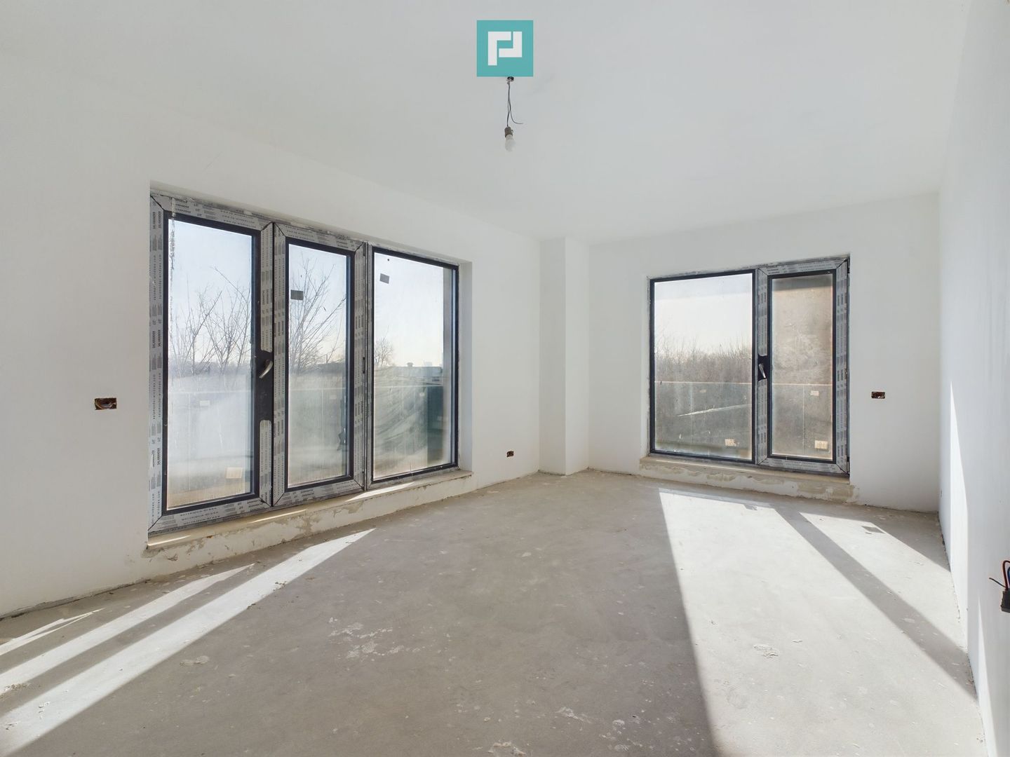 Apartament cu trei camere, Vatra Noua - Poză 1