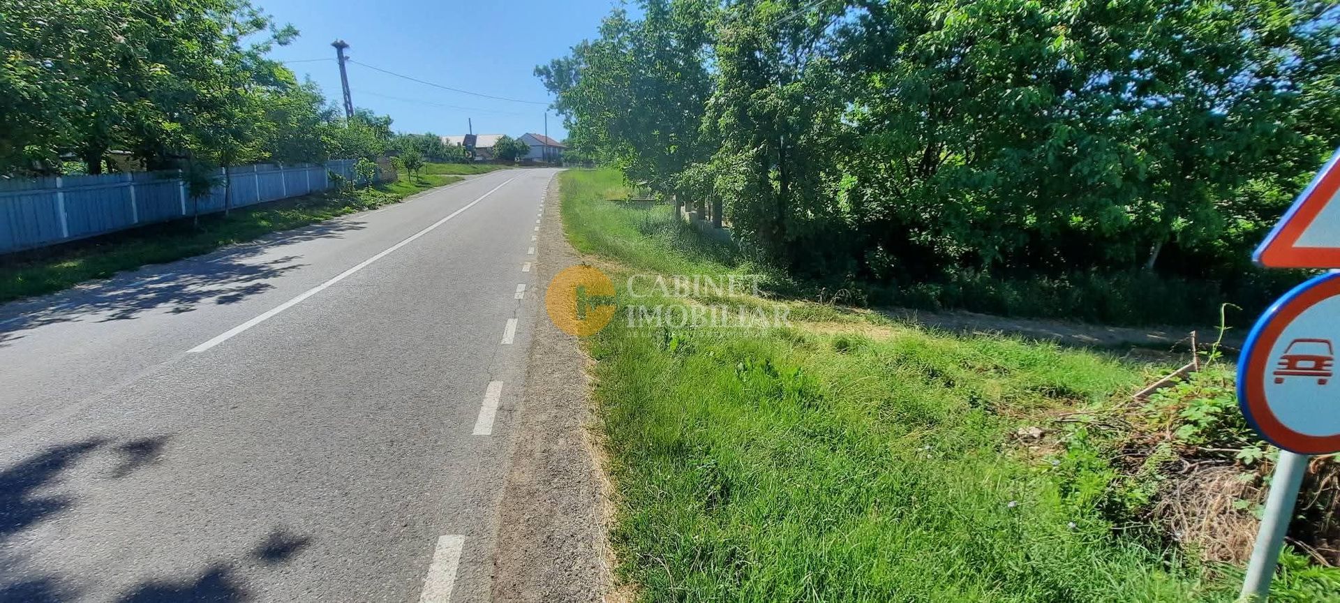 🏡Teren intravilan 900 mp - Voinesti,la strada principală 🏡 - Poză 4