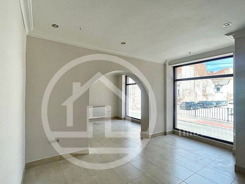 Spatiu de inchiriat in zona centrala, Oradea - Poză 1