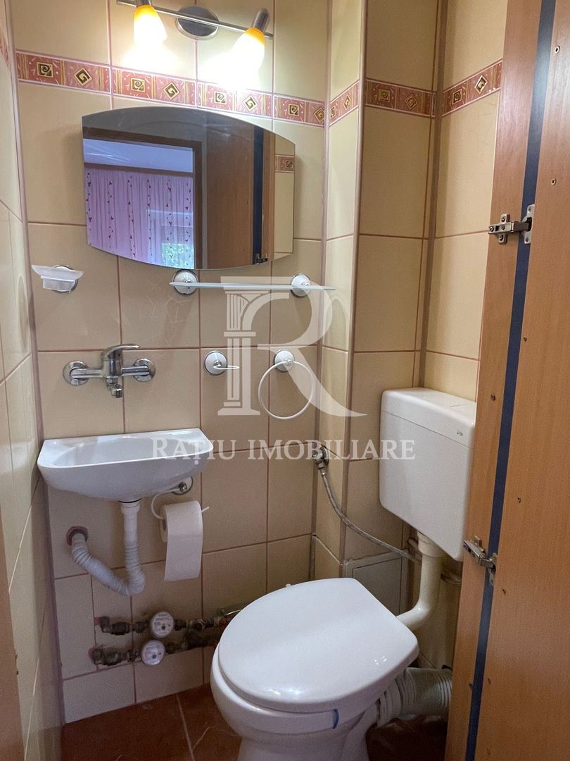 Apartament cu 3 camere | Decomandat | Parcare | Nufărul | Oradea - Poză 15