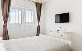 PORUMBESCU RESIDENCE OTOPENI | Villas with photovoltaic panels and heating pump - Poză 31