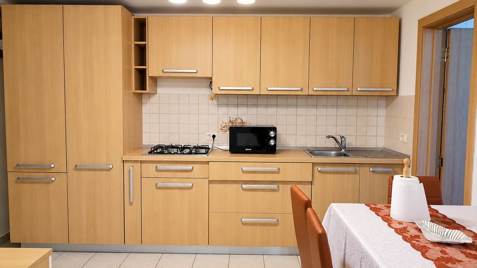 Bălcescu – Apartament pe 2 niveluri, 68 mp | Centrală proprie | Lângă Moisil - Poză 2
