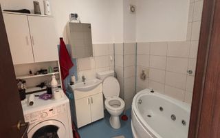 Apartament la mansardă, spațios și luminos. - Poză 5