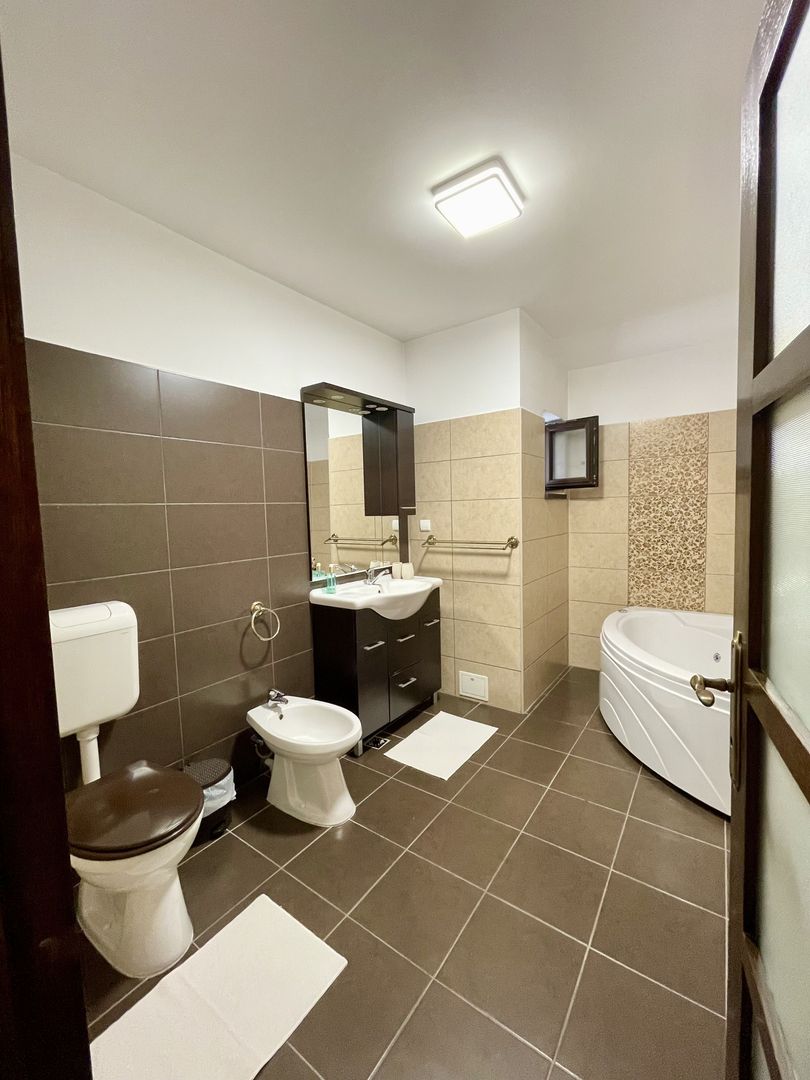 Casa de inchiriat pe str.Voronet - Poză 15