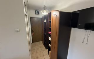 Garsoniera decomandata - etaj 3 - 33mp - mobilata - utilata - Sarari - Poză 8