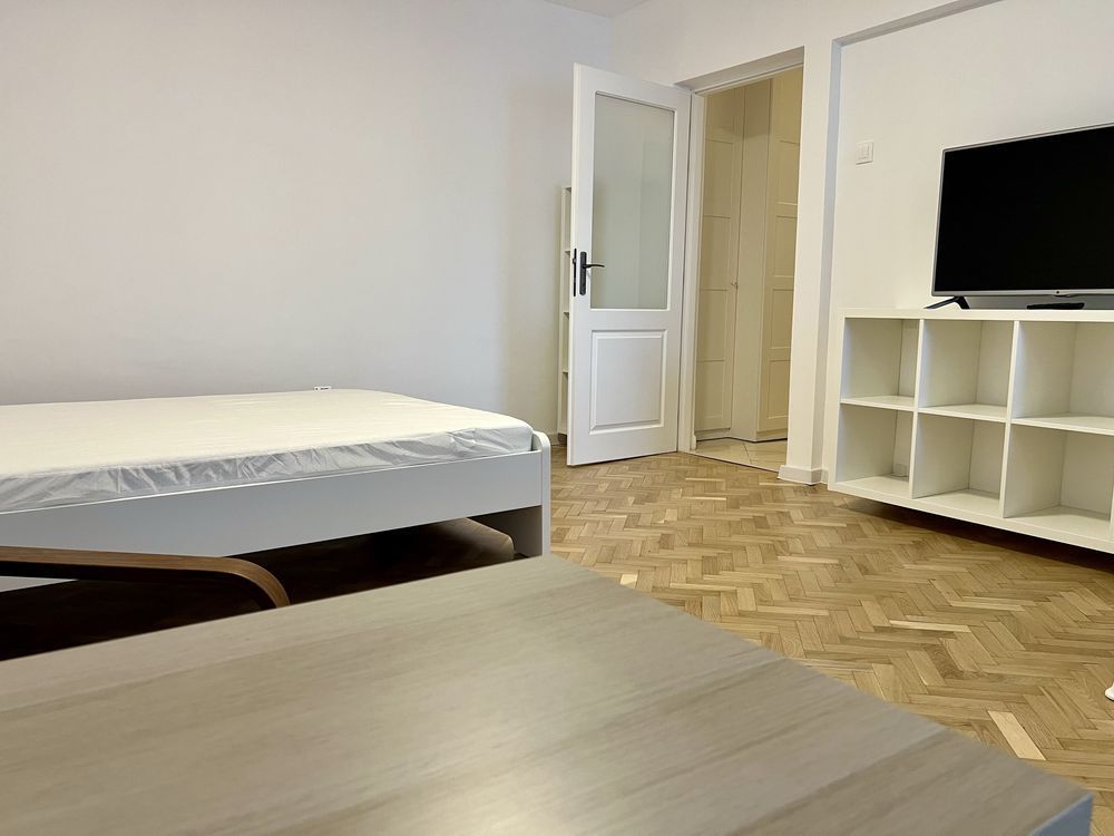 Decebal – Unirii | Garsonieră decomandată 43 mp | Centrală proprie | Renovată in - Poză 6