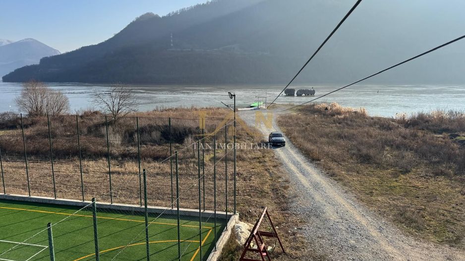 De Vânzare Teren Berzeasca langa Dunăre - Poză 3