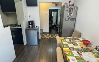 Apartament cu 3 camere, 70 mp, decomandat, garaj, Zona Fortuna - Poză 9