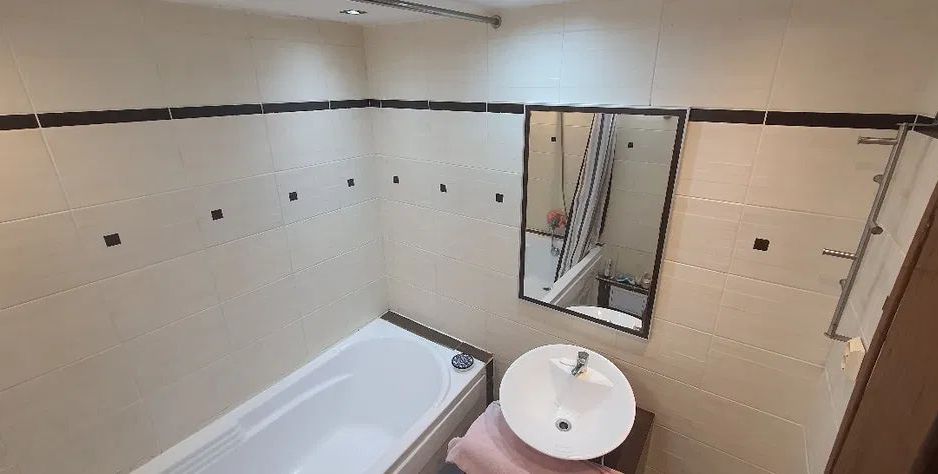 APARTAMENT 4 CAMERE ETAJ 1 BLOC 1982 | METROU FAVORIT - Poză 2