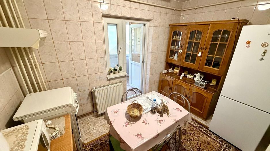 3 decomandat cu 2 bai - etaj 1 - centrala - Parculet Rovine - - Poză 4