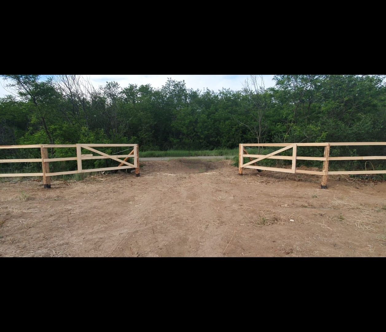 Teren (livada) destinatii multiple, imprejmuit, zona super - Poză 5