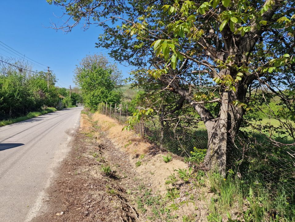 Teren intravilan  Calinesti! - Poză 2
