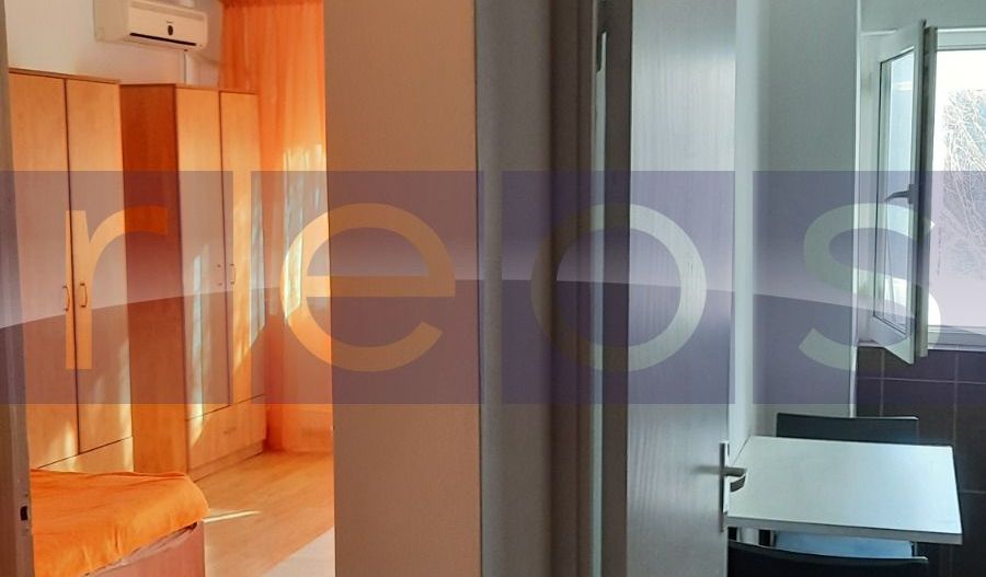 VANZARE GARSONIERA COMPLET UTILATA I LIBERA I ZONA BULEVARDUL GHENCEA - Poză 3