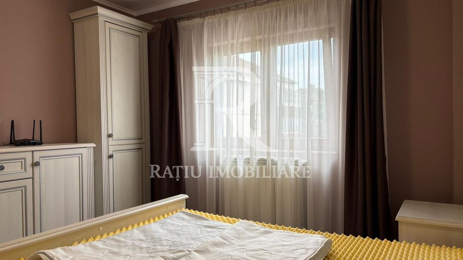 Apartament cu 3 camere | Etaj 3 | Decebal | Oradea - Poză 2