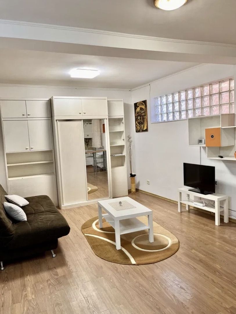 AP. 2 CAMERE- IANCULUI, PET-FRIENDLY, CENTRALA PROPRIE, METROU 10 MIN - Poză 1