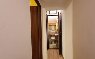 Apartament cu 3 camere, parter + mansardă, decomandat, zona Cetate - Poză 8