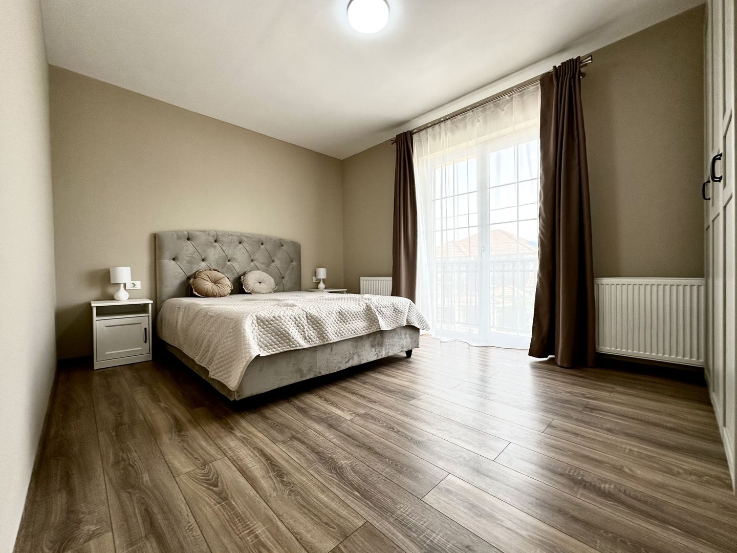 Casa cu 4 dormitoare de închiriat - Dumbravita - Poză 22