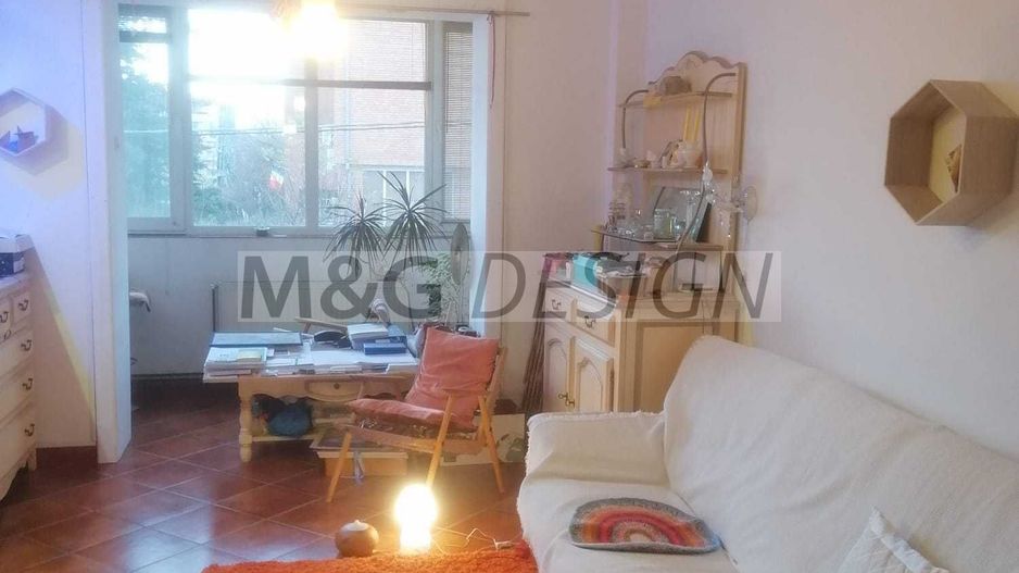 Apartament 3 camere  aproape de Complexul Studentesc - Poză 1