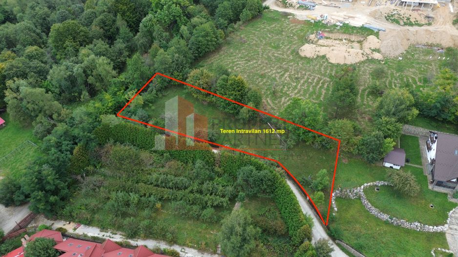 Teren intravilan 1.612 mp | 2 fronturi | Vedere Bucegi | Bran Poarta - Poză 1
