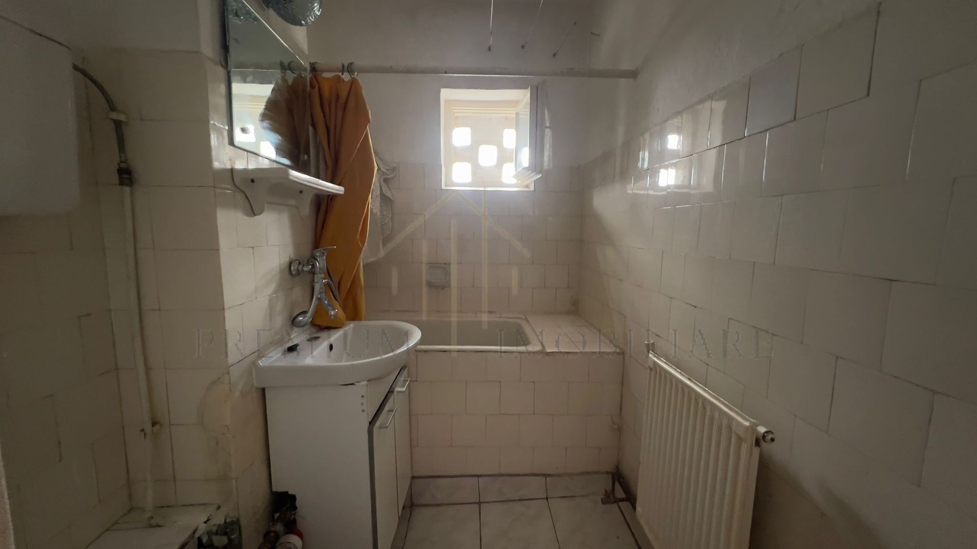 Apartament decomandat cu 2 camere zona centrala - Poză 4