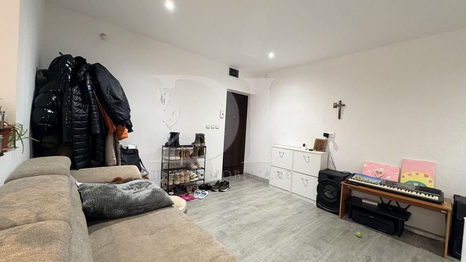 Apartament cu 3 camere - zona str.Ioan Rus - Poză 11