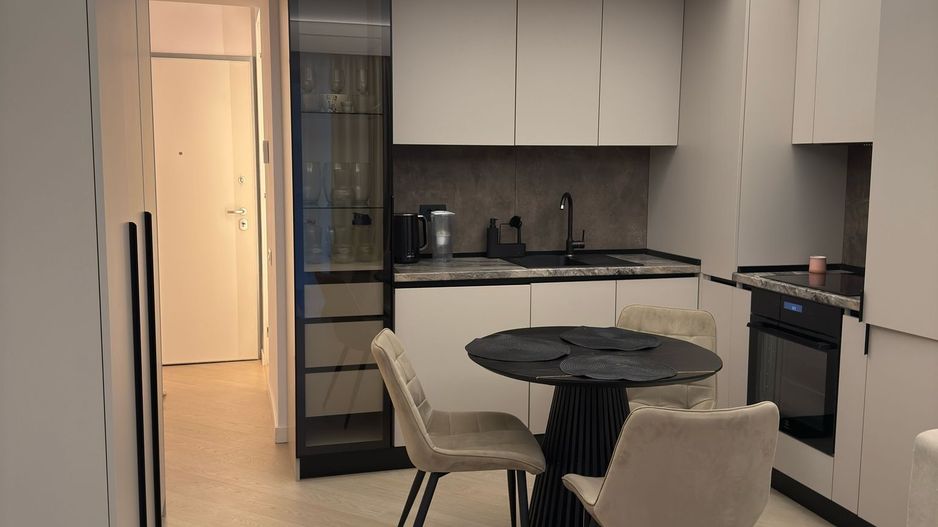 INCHIRIERE DOUA CAMERE ZONA PIPERA ROND OMV - Poză 1