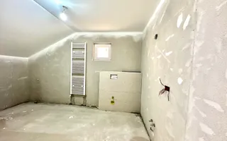 Casă individuală de vanzare  cu garaj și curte proprie – Hălchiu - Poză 24