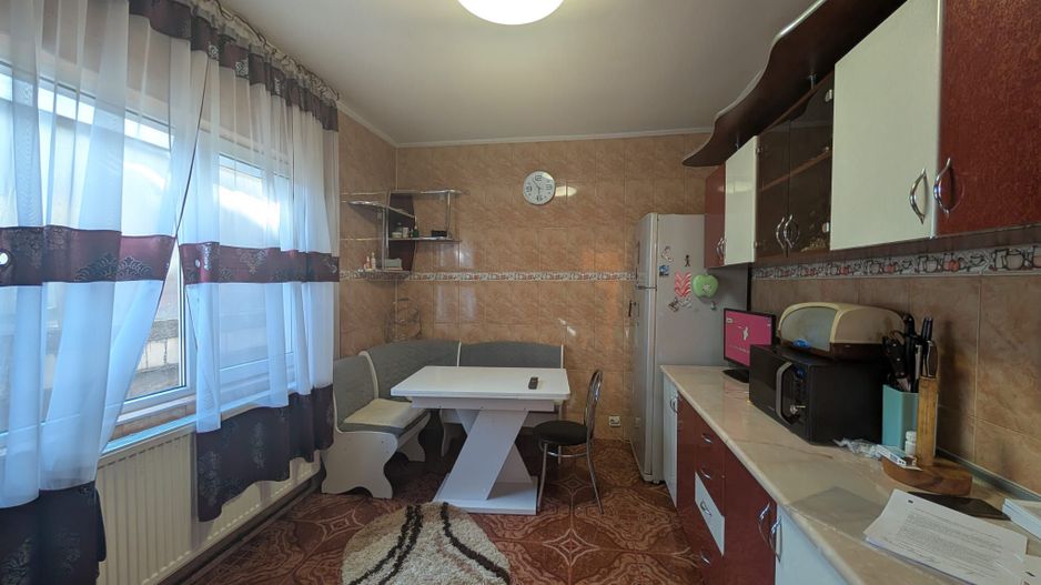 Vila spațioasă 6 camere cu teren generos – Ferentari – Preț excelent! - Poză 22