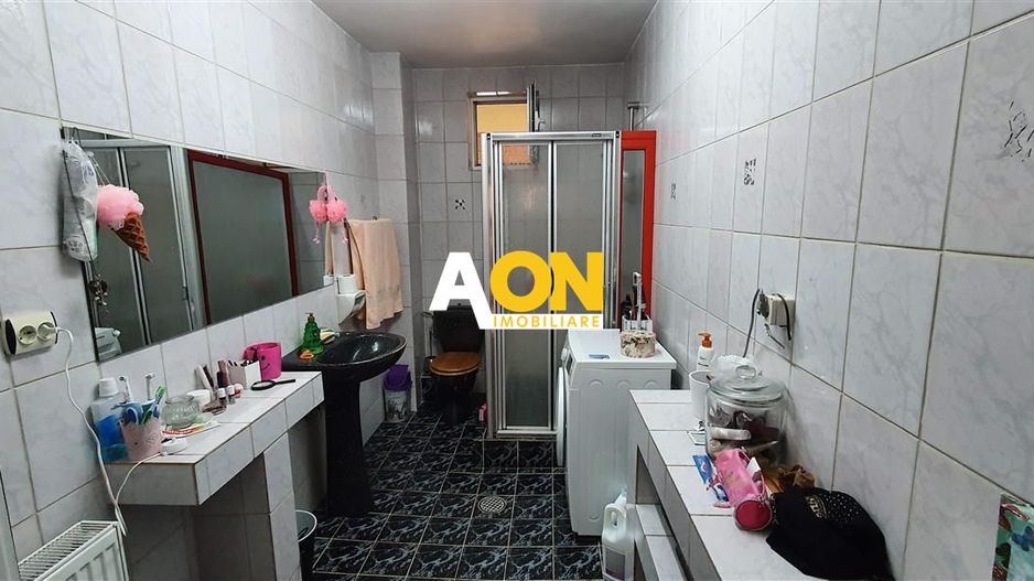 Casa 7 camere D+P+1E+M 800 mp teren zona Schit - Poză 7