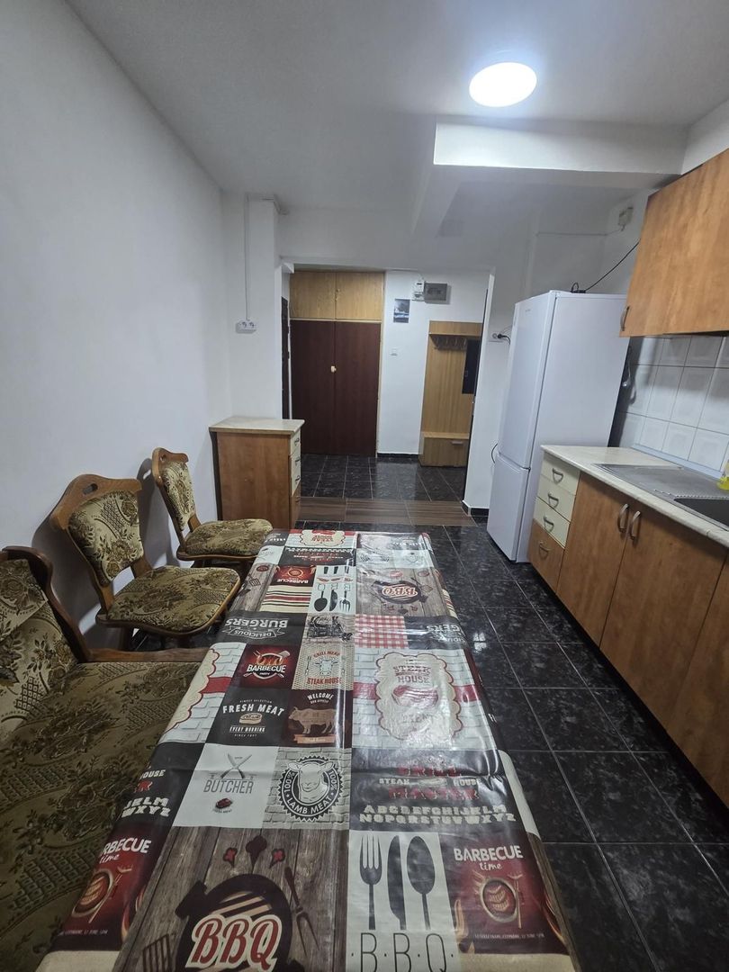 AP. 2 CAMERE GORJULUI, BUCATARIE DESCHISA, MOBILAT, METROU 5 MINUTE - Poză 8