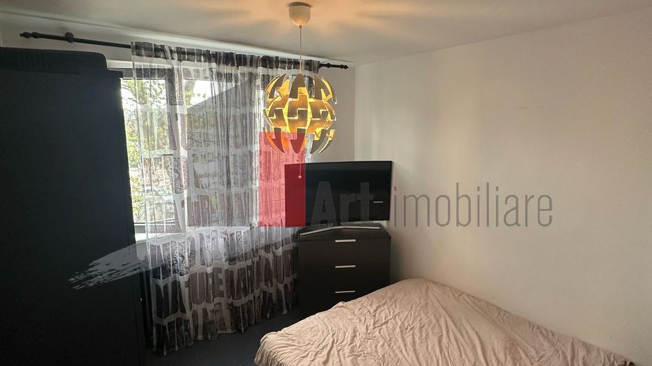 Apartament cu 3 camere în Zona 1Decembrie - Poză 10