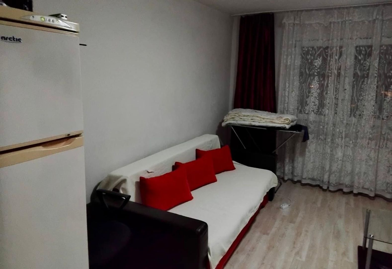 De vânzare ! Garsonieră mobilată, Cart. Mărăşti, 21 MP - Poză 3