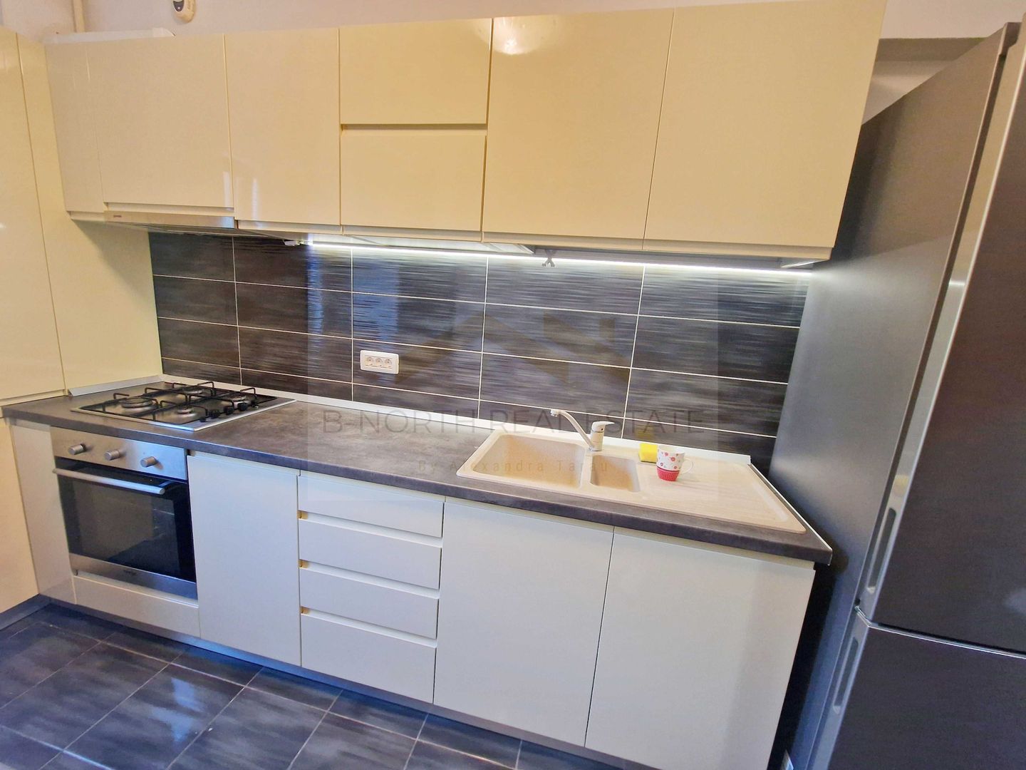 Apartament 2 camere de închiriat | Prima închiriere | Loc de parcare inclus - Poză 5