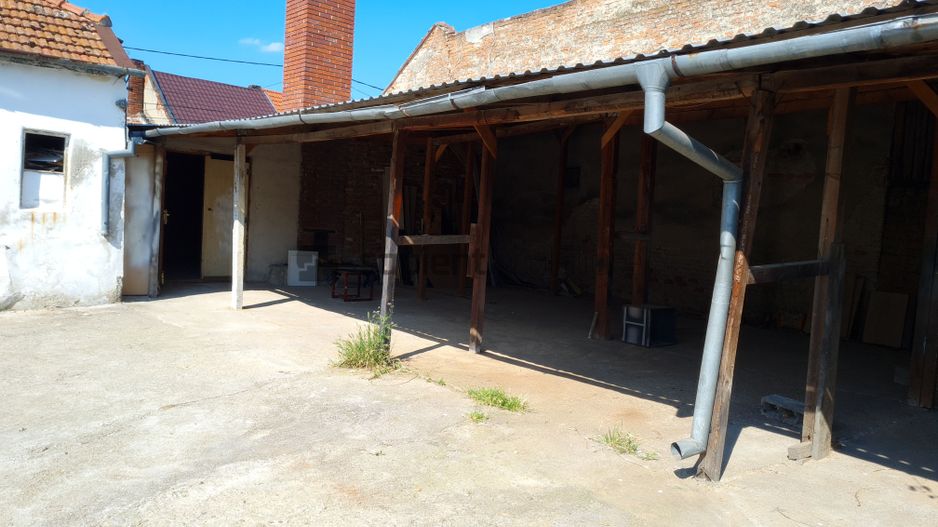 SAPIENT - DE VÂNZARE TEREN/CASĂ/SPAȚIU COMERCIAL 721 MP VELENTA - Poză 6