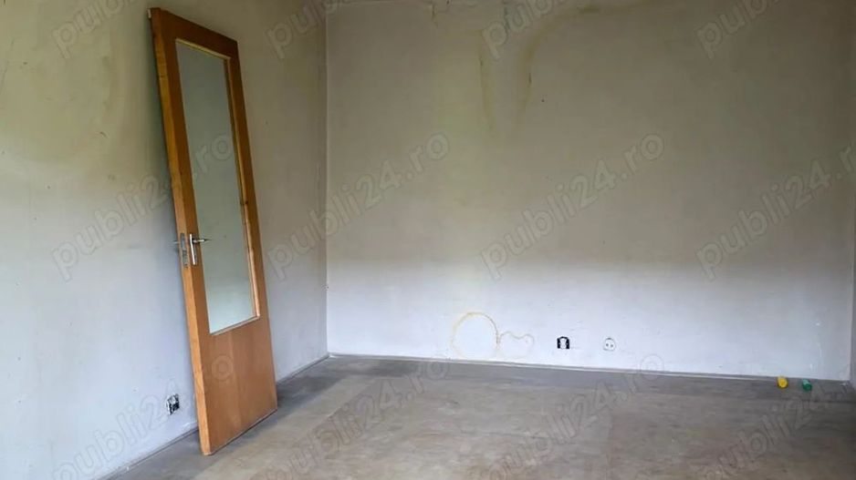 Vanzare apartament 4 camere, decomandat, etaj 1 - Rahova, Sos.Salaj - Poză 5