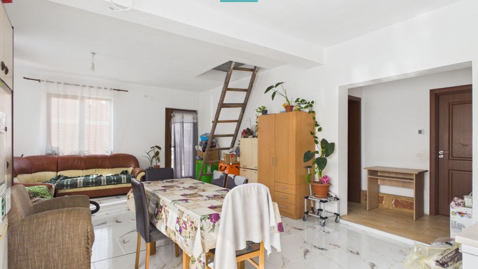Casă individuală, 3 camere, 87 mp - Sânmartin - Poză 3