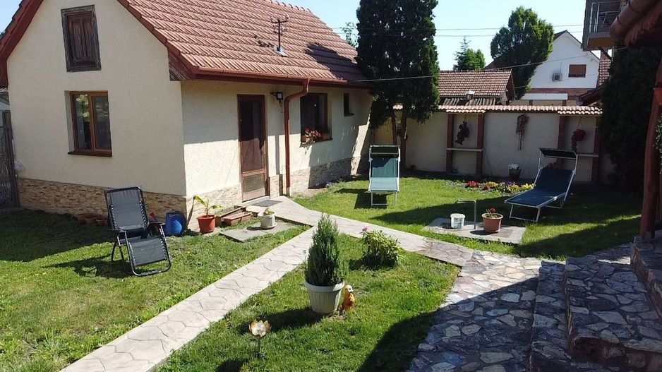 Oportunitate rara: Casa zona Titulescu cu teren generos 37.48 Ar - Poză 3