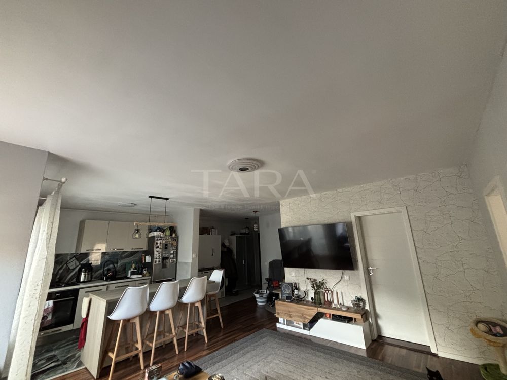 Apartament 3 camere în Florești, renovat, mobilat 2024. Parcare. - Poză 2