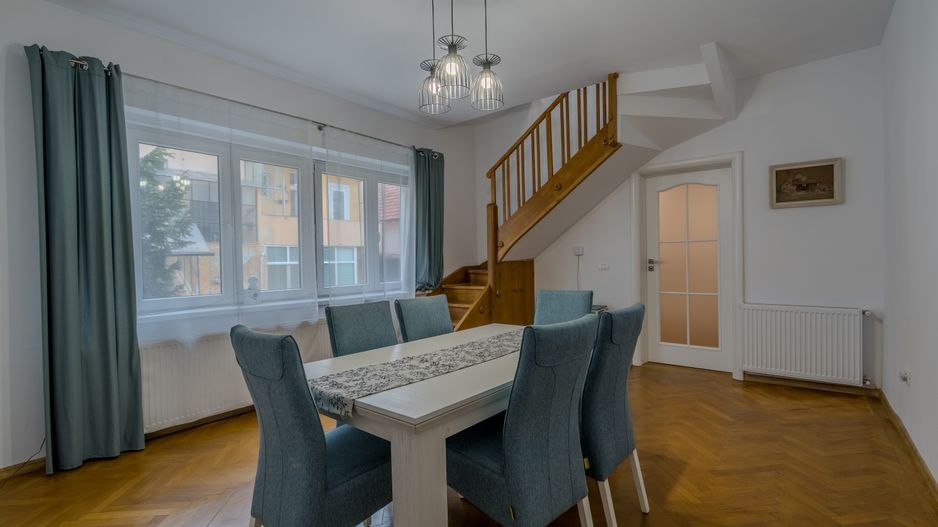 Casa individuala renovata integral | Brasovul Vechi - Dealul Cetatii - Poză 9