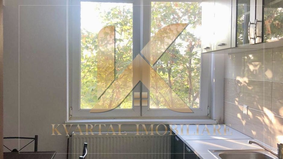 Apartament renovat 2 camere , 65 mp Zona Podgoria! - Poză 8