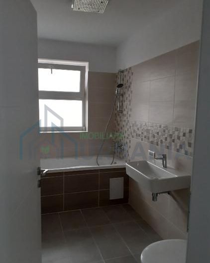 Casă duplex spațioasă, modernă, 2 băi, 2 locuri de parcare, terasă, priveliște - Poză 8