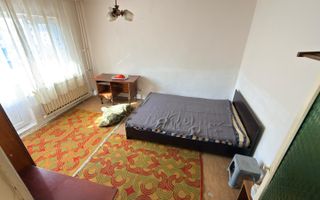 Garsoniera decomandata zona Sucpi Electroputere etaj 2 centrala - Poză 1