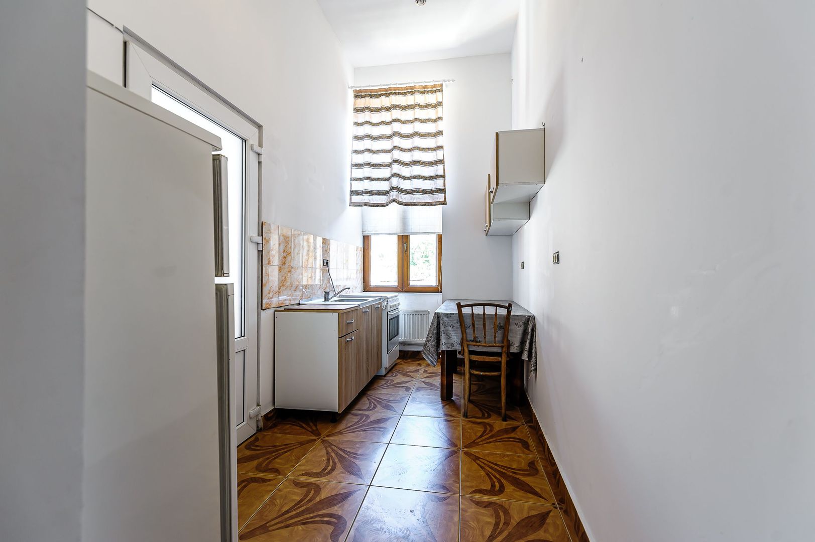 Apartament ultracentral cu 9 camere Arad - Poză 7