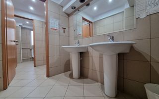 VANZARE SPATIU COMERCIAL | 15 CAMERE | ZONA UNIRII - Poză 43