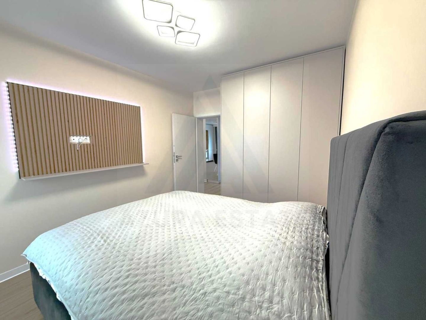 Apartament prima închiriere 3 camere balcon parcare - zona Dedeman - Poză 3